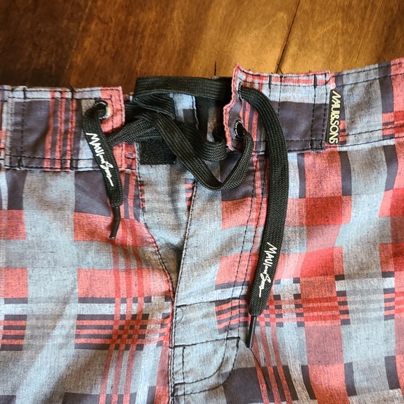 Maui and Sons men's swim trunk size 32 - Picture 2 of 5